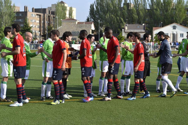 Osasuna ha logrado la victoria en la A.D. San Juan por 0-4 en un partido amistoso que se ha disputado para conmemorar el 50ª aniversario de la Agrupación.