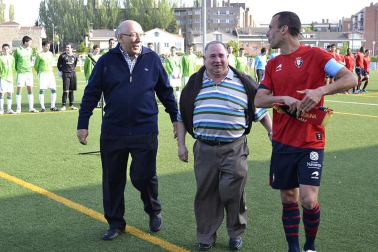 Osasuna ha logrado la victoria en la A.D. San Juan por 0-4 en un partido amistoso que se ha disputado para conmemorar el 50ª aniversario de la Agrupación.