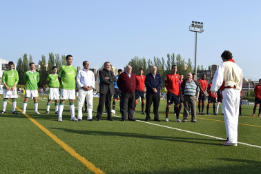 Osasuna ha logrado la victoria en la A.D. San Juan por 0-4 en un partido amistoso que se ha disputado para conmemorar el 50ª aniversario de la Agrupación.