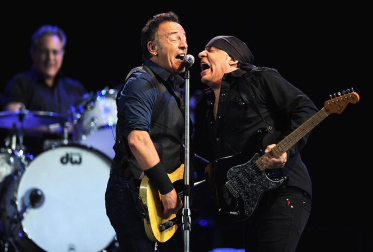 Imagen del primero de los dos conciertos que Bruce Springsteen ofrece en Barcelona en la gira de su  disco "Wreking Ball"