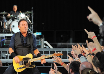 Imagen del primero de los dos conciertos que Bruce Springsteen ofrece en Barcelona en la gira de su  disco "Wreking Ball"