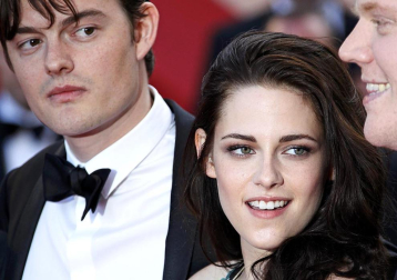 Varias estrellas, entre ellas figuras como Kristen Stewart, Kirsten Dunst, Viggo Mortensen, Amy Adams, Tom Sturridge, Elisabeth Moss o Alice Braga, desfilaron por la alfombra roja este miércoles en el aclamado festival de cine, que presentó este miércoles "On the Road", del realizador brasileño Walter Salles.