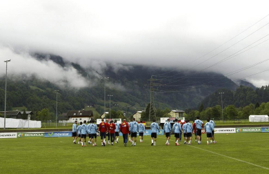 Llegada y entrenamiento de la selección española de fútbol en la localidad australiana de Schruns, previa a la disputa de la Eurocopa 2012 de Polonia y Ucrania.