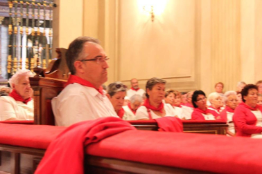 A las once de la mañana de este viernes 13, se ha celebrado una misa en la Capilla San Fermín en honor a los Mayores