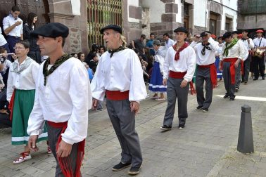 Este domingo se ha celebrado en Elizondo la 49º edición del Baztandarren Biltzarra, con la participación de los 15 municipios de Baztán