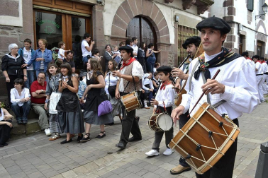 Este domingo se ha celebrado en Elizondo la 49º edición del Baztandarren Biltzarra, con la participación de los 15 municipios de Baztán