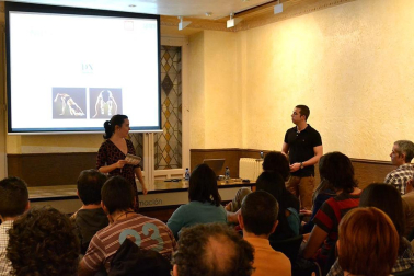 Diario de Navarra organizó una charla con Raúl Urdániz, dietista de Vitasport, quién ofreció claves para afrontar la 'Roncesvalles-Zubiri' de la mejor manera posible.