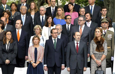 Desfile militar en Madrid con motivo de la Hispanidad