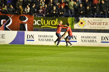 Osasuna perdió por 1-2 ante el Granada en su último partido del año 2012.