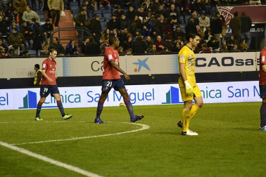 Osasuna perdió por 1-2 ante el Granada en su último partido del año 2012.