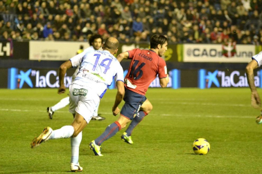 Osasuna perdió por 1-2 ante el Granada en su último partido del año 2012.