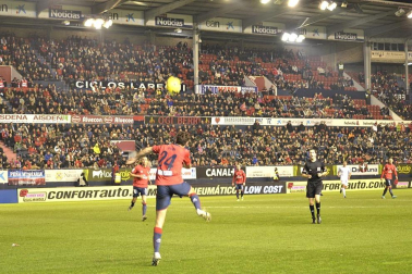 Osasuna perdió por 1-2 ante el Granada en su último partido del año 2012.
