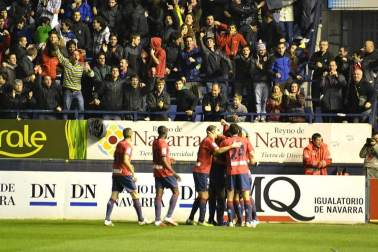 Osasuna perdió por 1-2 ante el Granada en su último partido del año 2012.