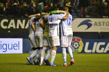 Osasuna perdió por 1-2 ante el Granada en su último partido del año 2012.