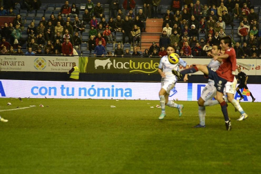Osasuna perdió por 1-2 ante el Granada en su último partido del año 2012.
