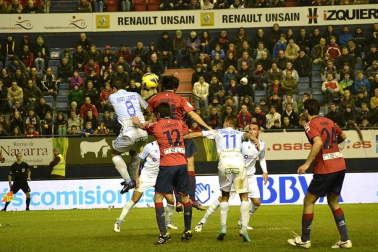 Osasuna perdió por 1-2 ante el Granada en su último partido del año 2012.