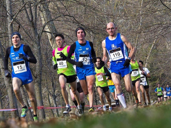 Addelhadi Habassa, del Beste Iruña, y Vanesa Pacha del Hiru-Herri, fueron los ganadores del Campeonato Navarro de Cross Largo que se celebró este domingo en Estella.