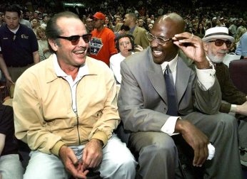 Michael Jordan, considerado uno de los mejores deportistas de todos los tiempos y mejor jugador de baloncesto de la historia, cumple 50 años. En estas imágenes se recogen algunos de los momentos más importantes de su vida personal y carrera deportiva.