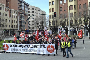 Manifestación convocada por la Cumbre Social para protestar contra el desempleo, la corrupción y le regeneración política.