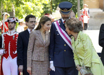 Los Reyes don Juan Carlos y doña Sofía y los Príncipes de Asturias asistieron al acto central del Día de las Fuerzas Armadas celebrado en Madrid.