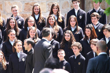 Los Príncipes de Asturias han presidido el acto de entrega del premio Príncipe de Viana de la Cultura al filósofo Daniel Innerarity.