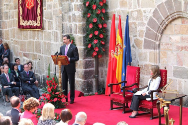 Los Príncipes de Asturias han presidido el acto de entrega del premio Príncipe de Viana de la Cultura al filósofo Daniel Innerarity.