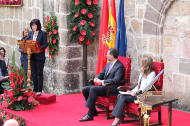 Los Príncipes de Asturias han presidido el acto de entrega del premio Príncipe de Viana de la Cultura al filósofo Daniel Innerarity.