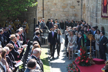 Los Príncipes de Asturias han presidido el acto de entrega del premio Príncipe de Viana de la Cultura al filósofo Daniel Innerarity.