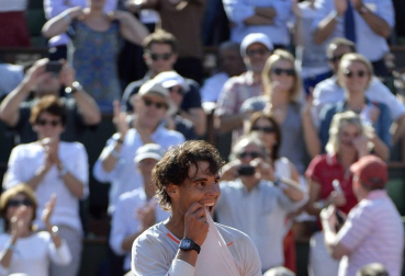 El español Rafael Nadal se clasificó para la final de Roland Garros al derrotar al serbio Novak Djokovic por 6-4, 3-6, 6-1, 6-7(3) y 9-7 al término de un intenso duelo que duró 4 horas y 37 minutos, por lo que buscará su octavo título en el Grand Slam de tierra batida.
