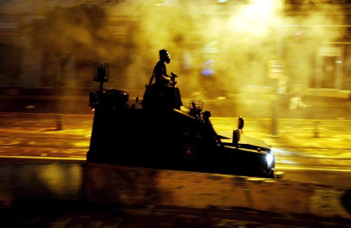 Los enfrentamientos entre manifestantes y la policía en varias ciudades de Turquía acabaron la noche de este domingo con más de 500 personas detenidas.
