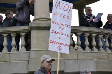 Manifestación para luchar por los derechos de los pensionistas.