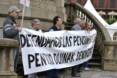 Manifestación para luchar por los derechos de los pensionistas.
