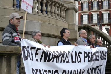 Manifestación para luchar por los derechos de los pensionistas.