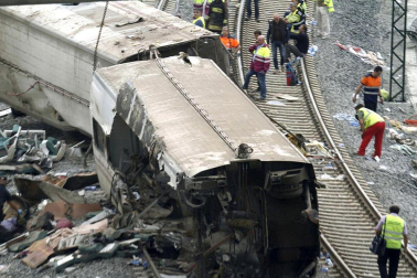 Un tren Alvia que unía Madrid y Ferrol ha descarrilado este miércoles cerca de Santiago de Compostela