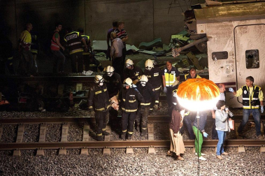 Un tren Alvia que unía Madrid y Ferrol ha descarrilado este miércoles cerca de Santiago de Compostela