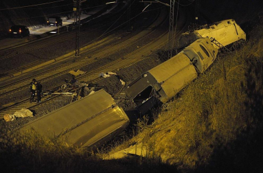 Un tren Alvia que unía Madrid y Ferrol ha descarrilado este miércoles cerca de Santiago de Compostela