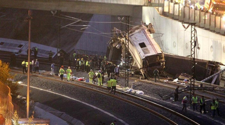 Un tren Alvia que unía Madrid y Ferrol ha descarrilado este miércoles cerca de Santiago de Compostela
