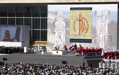 522 religiosos, 29 de ellos navarros y casi todos asesinados durante la Guerra Civil española, han sido beatificados en Tarragona ante unas 25.000 personas.