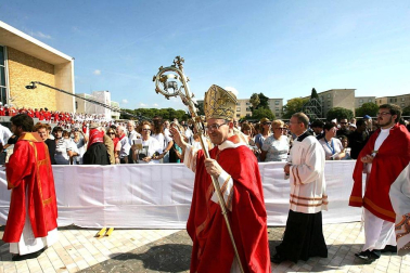 522 religiosos, 29 de ellos navarros y casi todos asesinados durante la Guerra Civil española, han sido beatificados en Tarragona ante unas 25.000 personas.