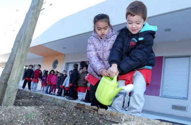 Imágenes del Colegio Público Rochapea de Educación Infantil y Primaria, dentro de la serie "Colegio a colegio" de Diario Escolar