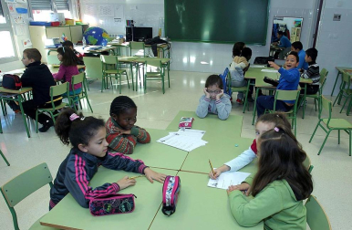 Imágenes del Colegio Público Rochapea de Educación Infantil y Primaria, dentro de la serie "Colegio a colegio" de Diario Escolar