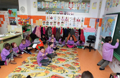 Imágenes del Colegio Público Rochapea de Educación Infantil y Primaria, dentro de la serie "Colegio a colegio" de Diario Escolar