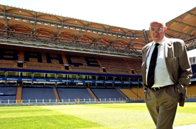 El exseleccionador de fútbol Luis Aragonés, figura histórica del fútbol español y ganador de una Eurocopa en 2008 con el combinado nacional, ha fallecido esta madrugada a los 75 años en la clínica Cemtro de Madrid, según confirmó a Radio Nacional de España el doctor Pedro Guillén.