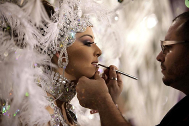 Candidatas y espectáculo de la elección de la reina del Carnaval 2014 en Las Palmas de Gran Canaria, certamen dedicado al "Mundo de las Fantasía" que fue ganado por la joven Cindy Klein con el diseño '¡El cielo es el límite!', de Fernando Méndez.