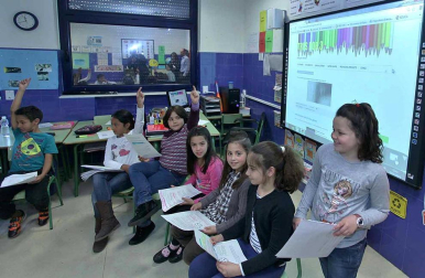El centro de la Rochapea protagoniza el 'Cole a cole' del Diario Escolar del 6 de mayo de 2014.