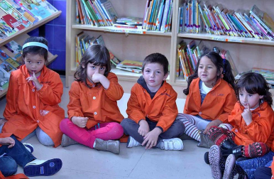 El centro de la Rochapea protagoniza el 'Cole a cole' del Diario Escolar del 6 de mayo de 2014.
