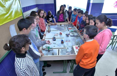 El centro de la Rochapea protagoniza el 'Cole a cole' del Diario Escolar del 6 de mayo de 2014.