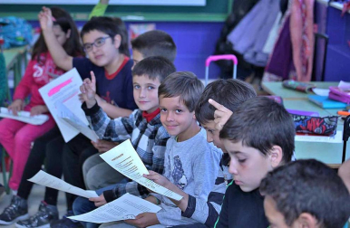 El centro de la Rochapea protagoniza el 'Cole a cole' del Diario Escolar del 6 de mayo de 2014.