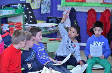El centro de la Rochapea protagoniza el 'Cole a cole' del Diario Escolar del 6 de mayo de 2014.