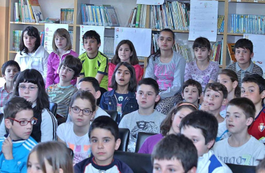 Alumnos del Colegio Público Eulza, protagonista del 'Cole a cole' del Diario Escolar del 20 de mayo de 2014.